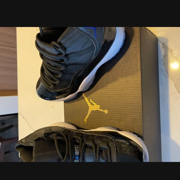 Space Jams Size 7 - Picture 4 of 4
